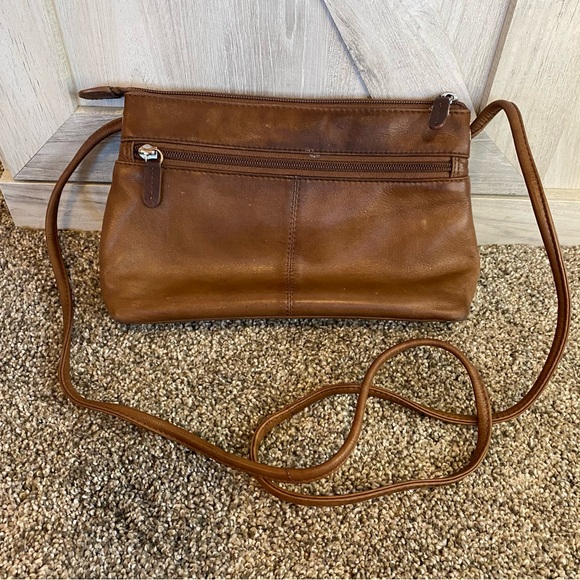 ILI New York Cheyenne East West Crossbody Bag Brown Tooled Leather Handbag - Picture 8 of 13